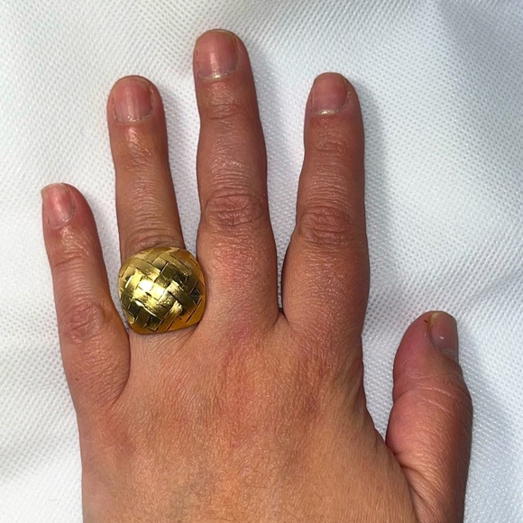 H. Stern pure gold 18k ring, collection H. Stern 2015, made in Brazil. - Picture 8 of 8